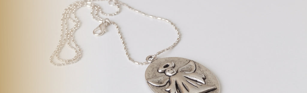 Memorial Necklace an Option as a Gift to a Grieving Child