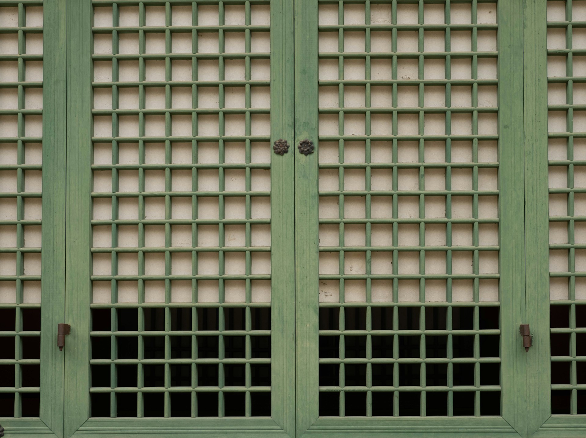 Why Sectional Overhead Doors Are a Game Changer in Dubai? – doorway doors
