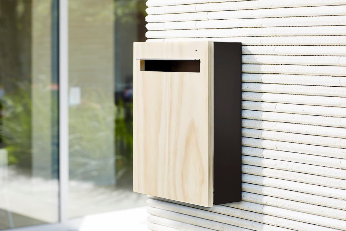Wall-Mounted vs. Fence Letterbox: Which Is Better? – Voices of everything