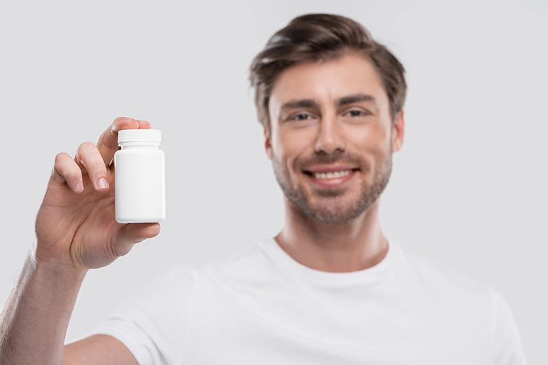 Best Multivitamins for Men Over 40 - Health Link Pharmacy