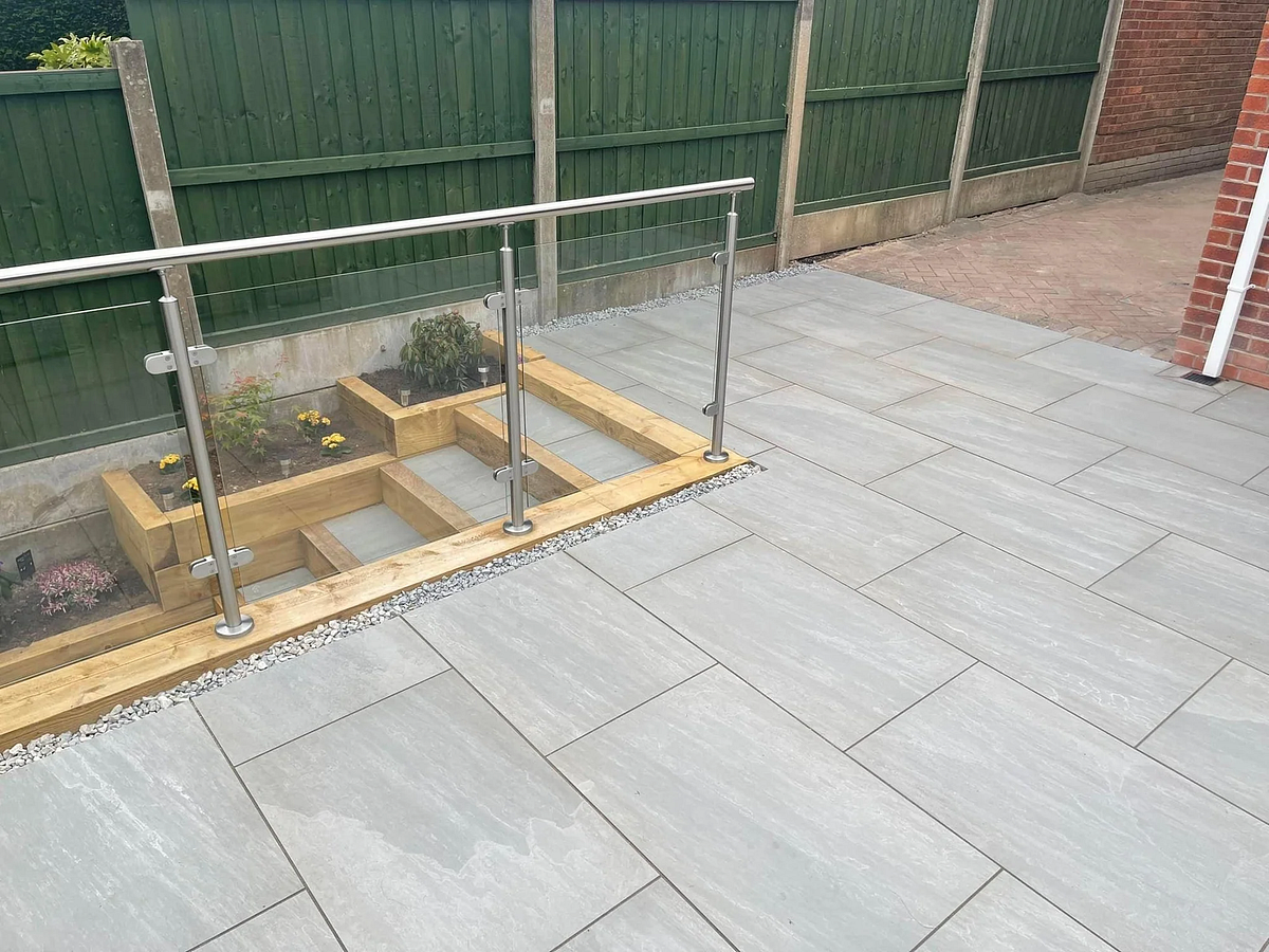 Transform Your Driveway: Top Cobblestone Setts Including Kandla Grey Porcelain and Black Limestone