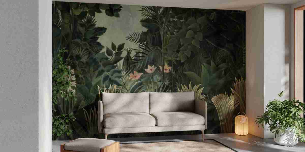 What’s On the Walls of the UK? A Trend Guide to 2025 Wallpaper Styles