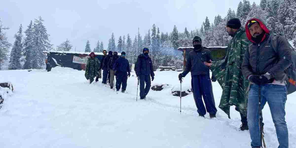 Kedarkantha Trek – The Quintessential Winter Wonderland Trek with TrekYaari