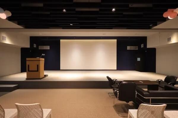Why Noida is the Perfect Destination for Smart Workspac...
