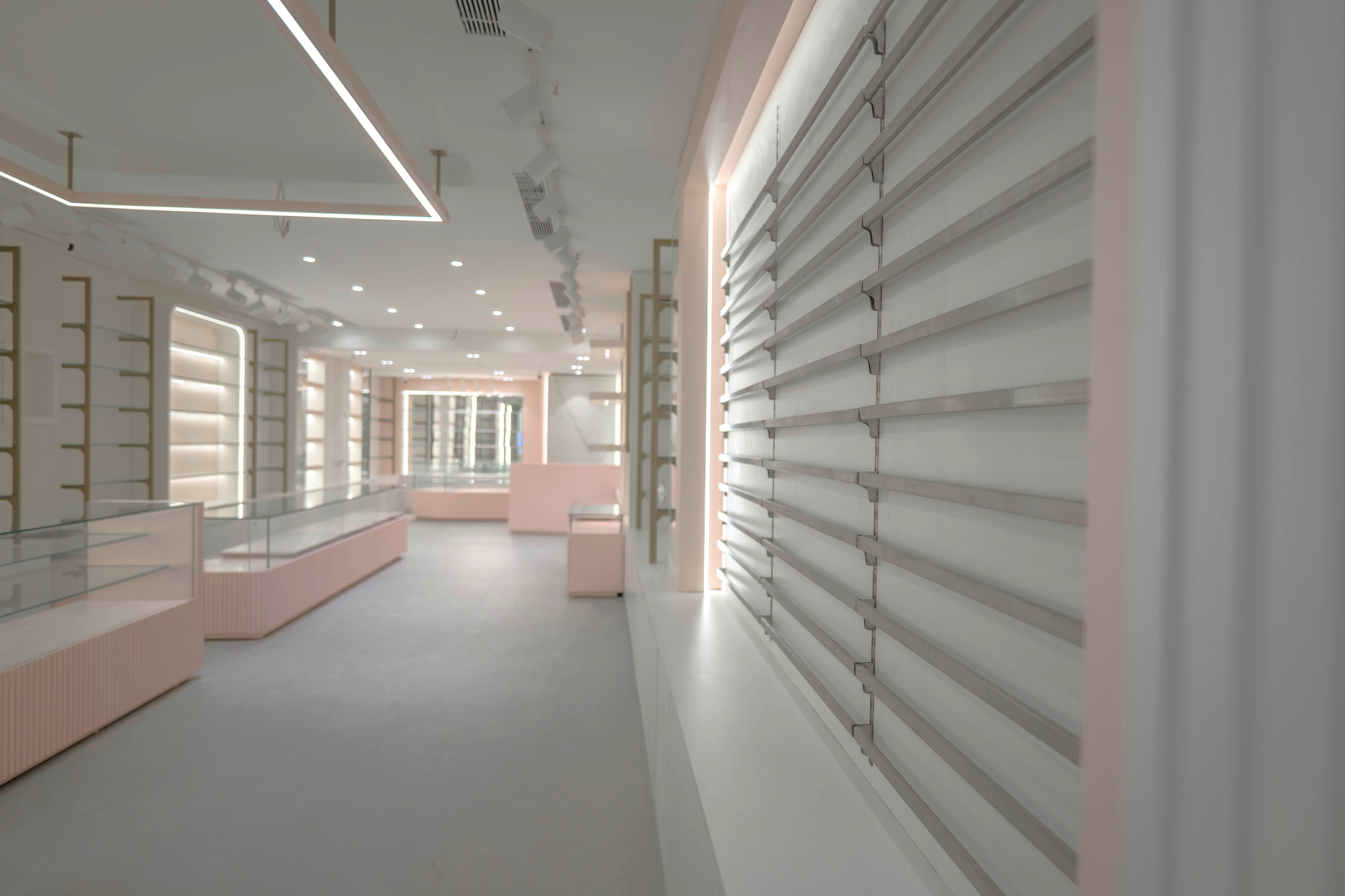 Retail Shop Interior Designer in Gurgaon | MWM Spaces