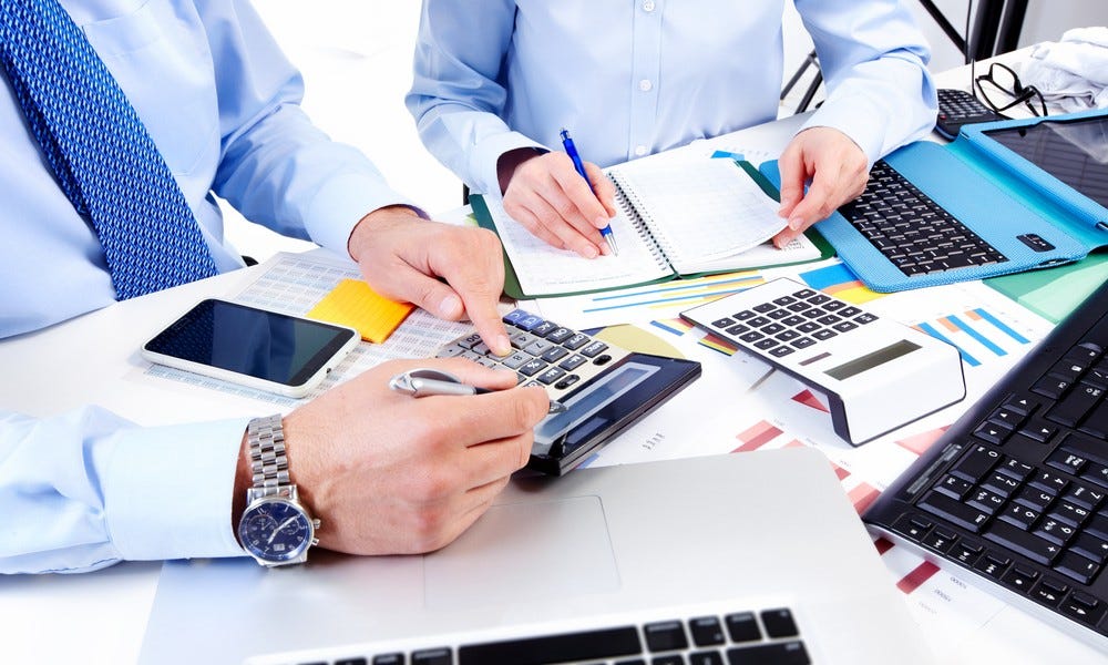 Discover the Benefits of Hiring a Virtual Accountant | by Globusaccountant | Aug, 2025 | Medium