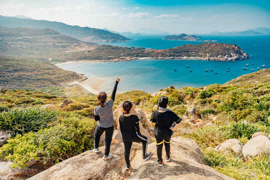 9 questions to ask yourself before you book that women’s retreat