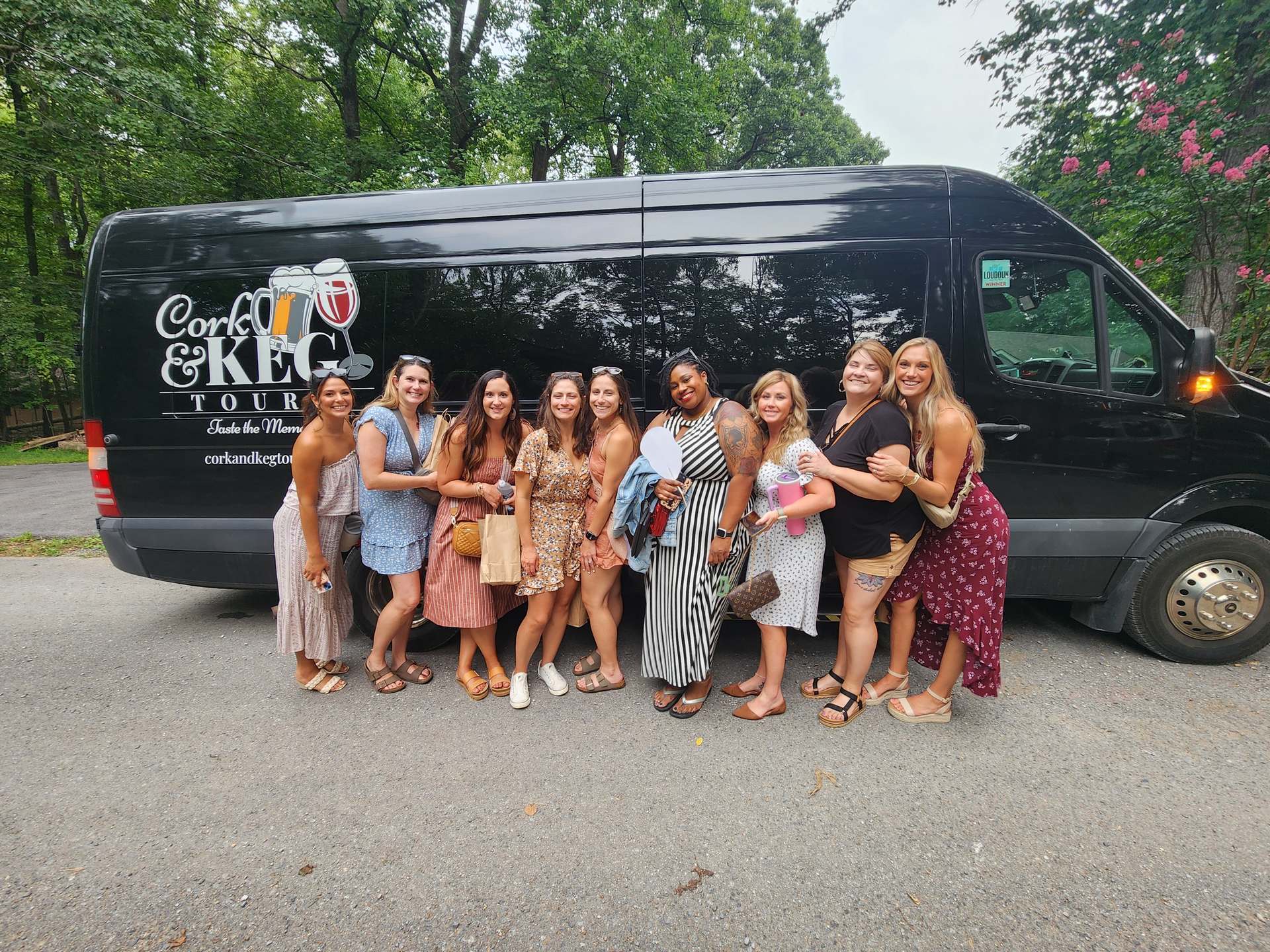 Bus Tours in Arlington | Winery & Breweries Bus Tours | Cork & Keg Tours