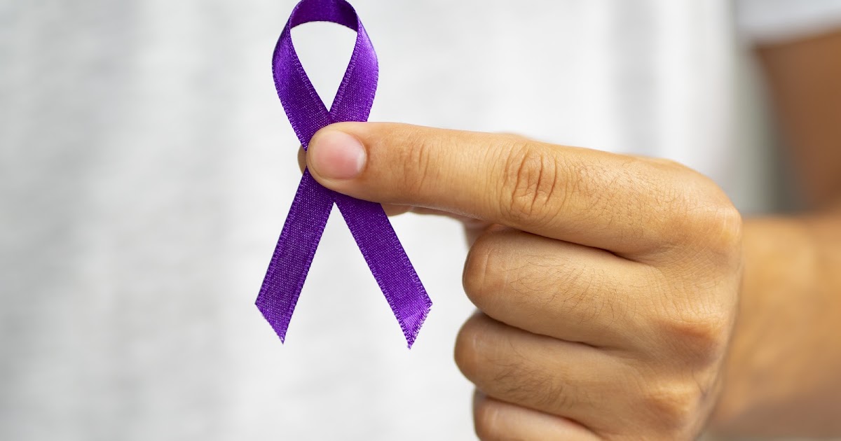 What are 7 warning signs of testicular cancer?