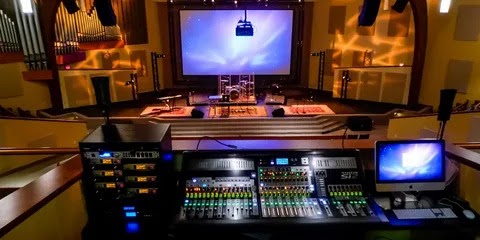 Where Can You Find the Best Projector Rental Near Me in New York?