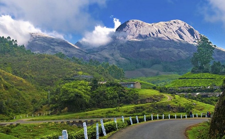 Kerala Cycling Holiday: A Close Look At The Ride Through God’s Own Country