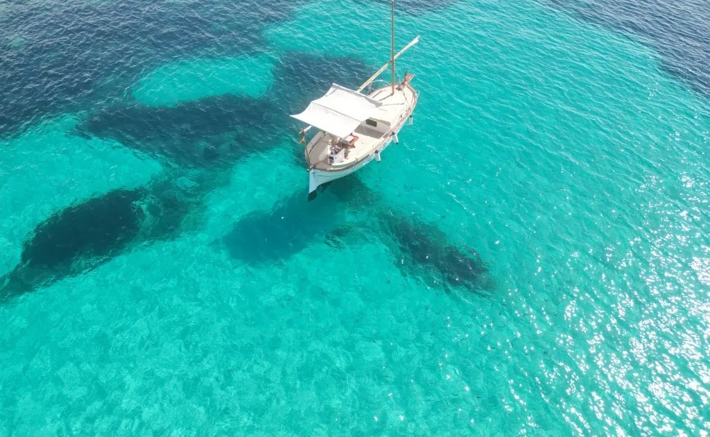 Alcudia Bay Boat Tour – A Scenic and Sustainable Way to Experience Mallorca