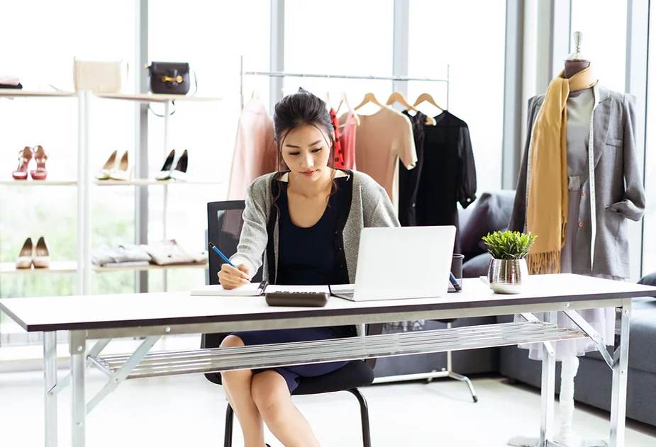 Ultimate Guide to eCommerce Website Development: Key Tips, Features & Costs | Foduu