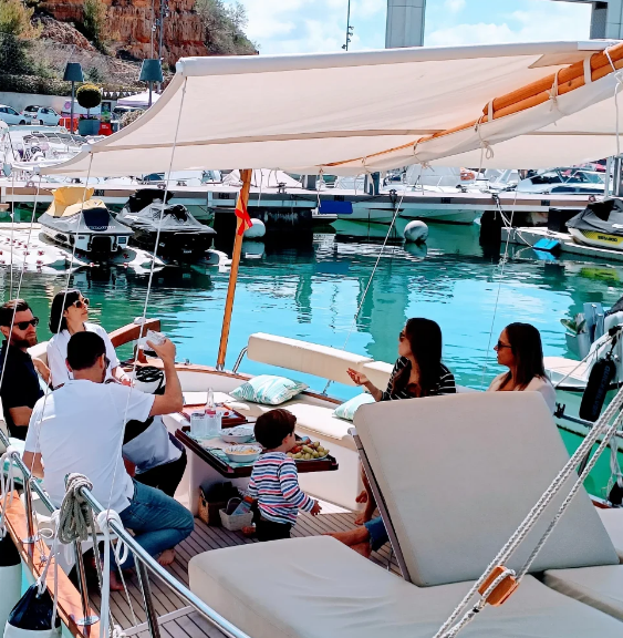 Boat Trip All Inclusive Alcudia – The Ultimate Eco-Friendly Sailing Experience