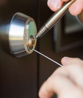 Locksmith London Services | Maintenance Lock Services