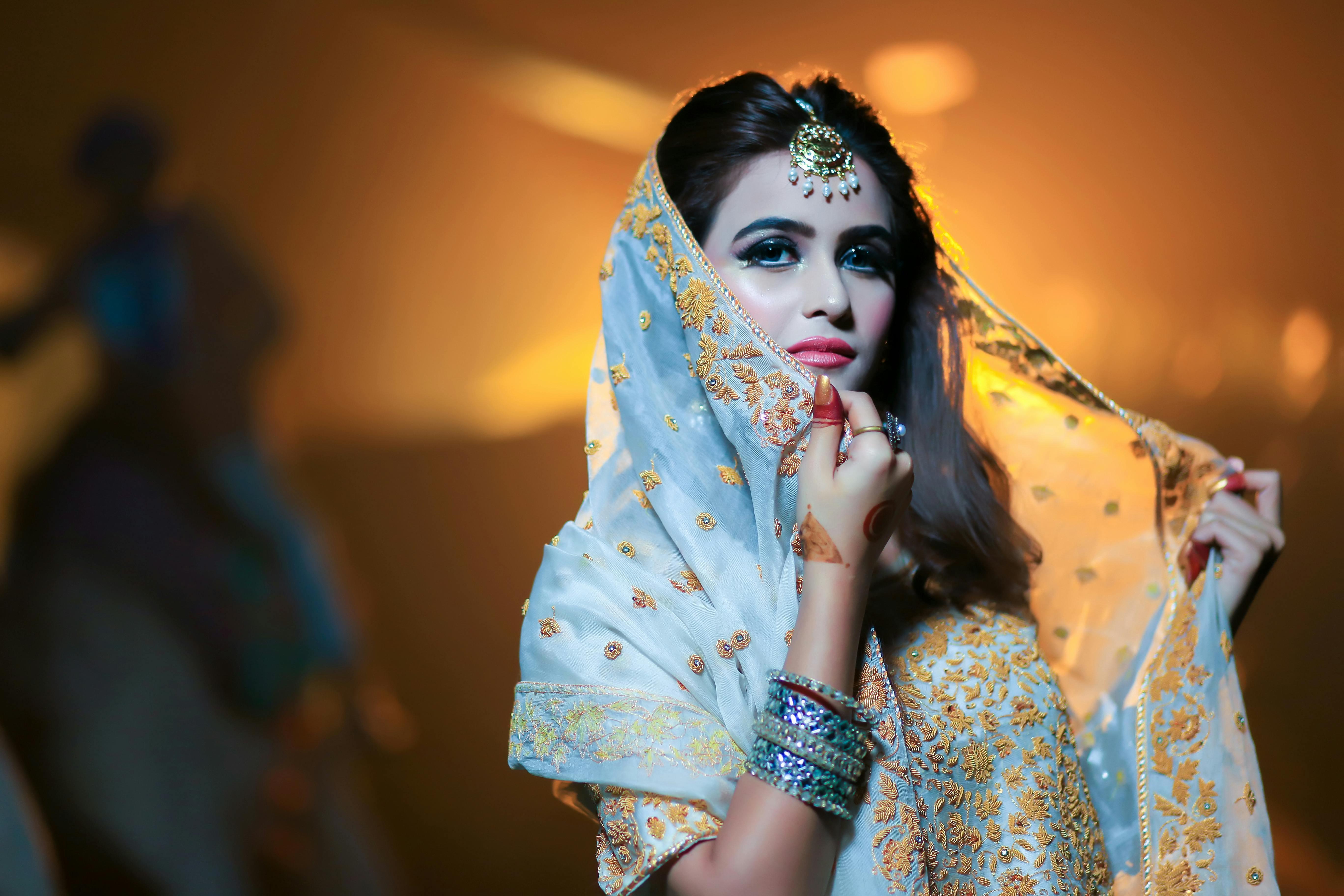 Caress Your Soul With A Beauty From Escort Service Agra
