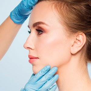 Chirurgia Plastica del Rinoplastica Ridefinita: Competenza e Precisione con il Dott. Giovanni Schiavone