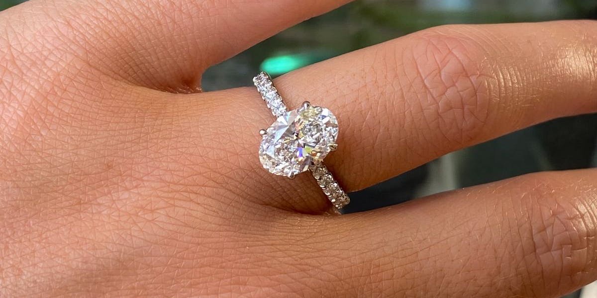 Why Elongated Diamond Shapes Engagement Ring Are Trending in 2026