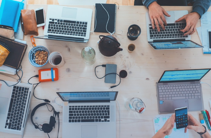 Web Design Agency in Noida: Building High-Performance Digital Experiences with Anquest Media - Bcrelx