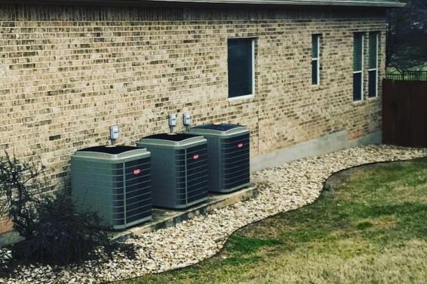 Heat Pump Service Austin, TX: Repair vs. Replacement – What’s Best for Austin Homeowners?