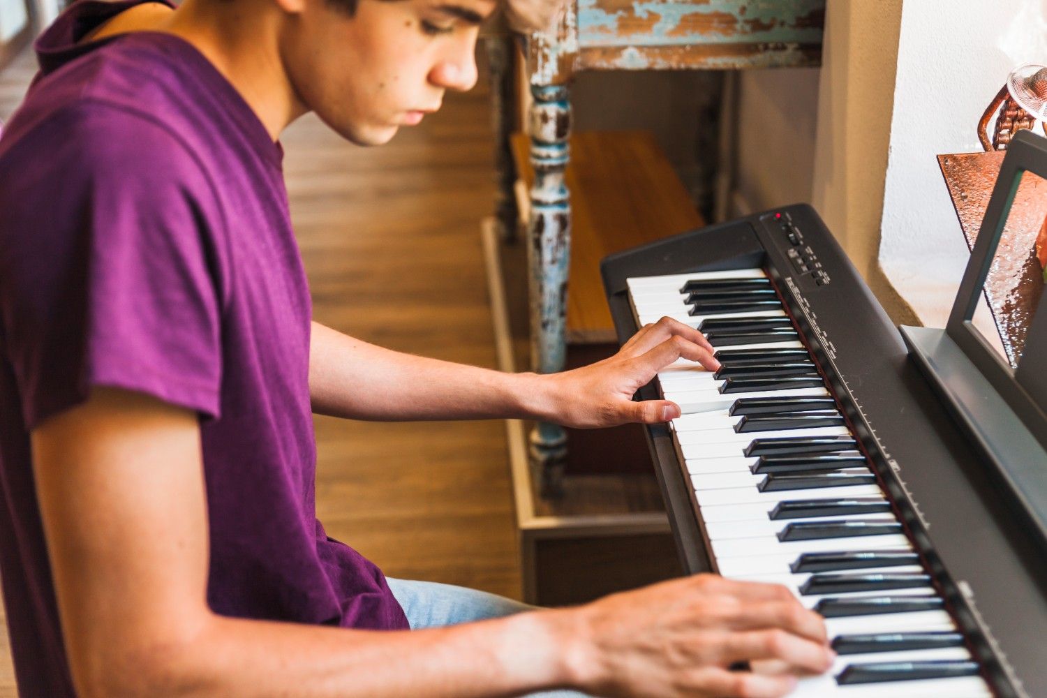 Piano Instructor in Chicago: Learn Piano with Expert Guidance - Baddiehub