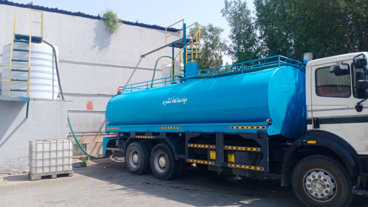 Swimming Pool Water Supply Dubai - Pool Cleaning Service