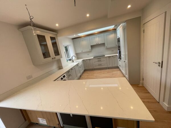 Carrara Massa Quartz Chelmsford: Stylish Kitchens – Better Business Ideas