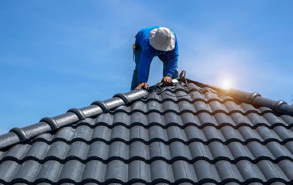 How Do You Choose the Right Professional for Your Roofing Project?