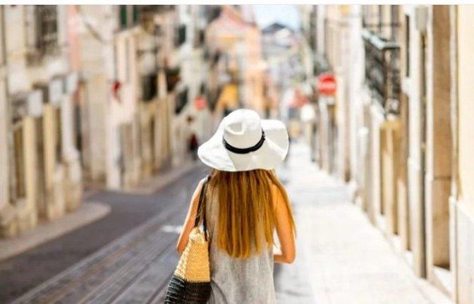 Discover Portugal in Style: Private Luxury Tours in Évora, Lisbon & Sintra | Articles | Copx Martin | Gan Jing World - Technology for Humanity | Video & Movie Streaming