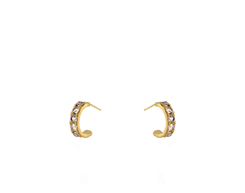 Where to Find the Best Gold Earrings for Women for Summer Season 2026
