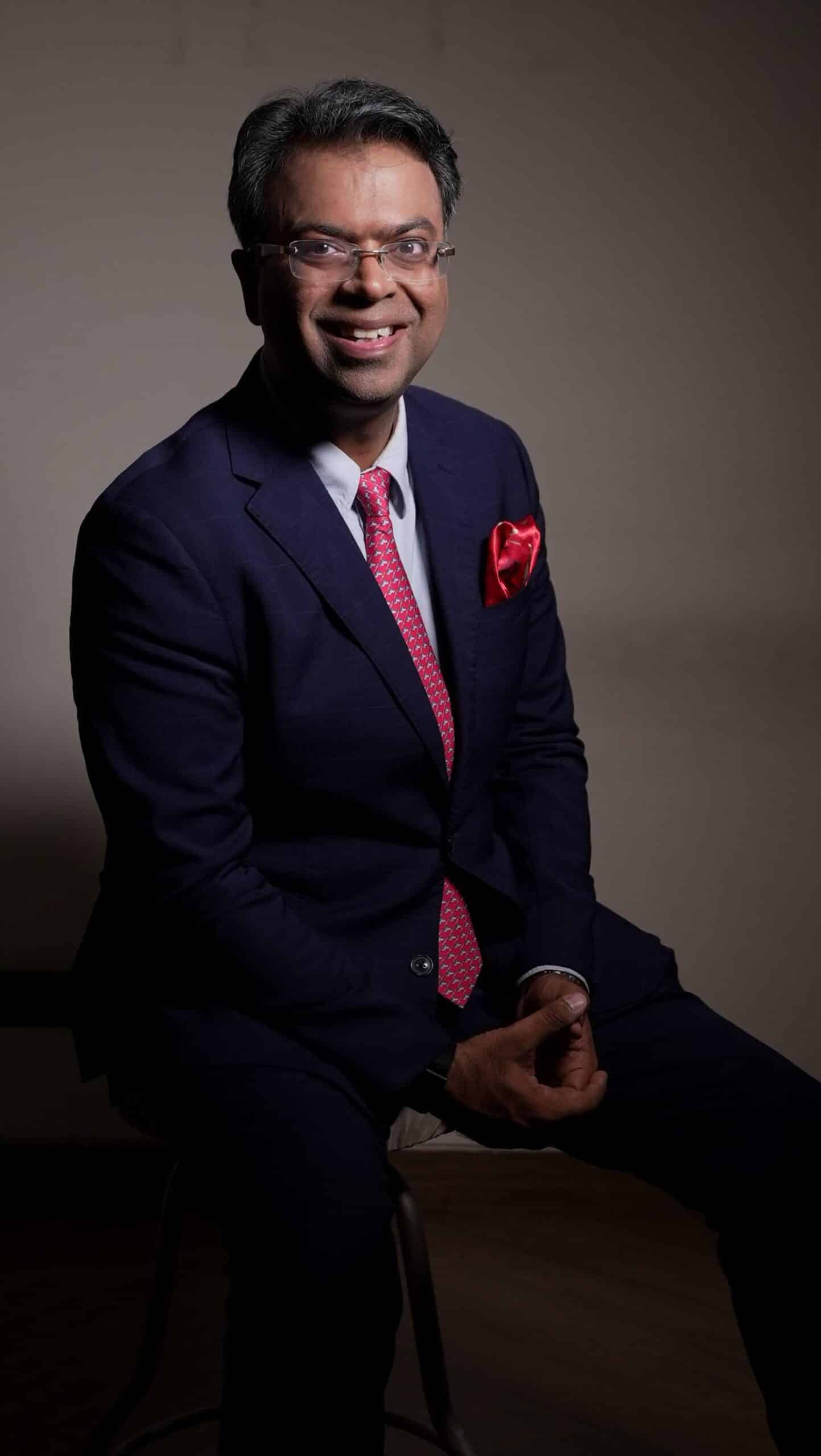 Dr Rajat Gupta | Cosmetic Plastic Surgeon in Delhi, India